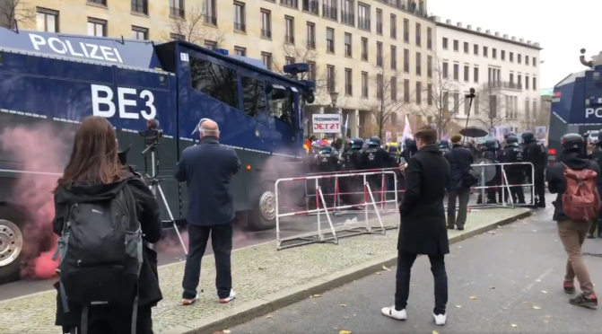 Water cannons & tear gas used in Germany against  protests over new draconian CV laws